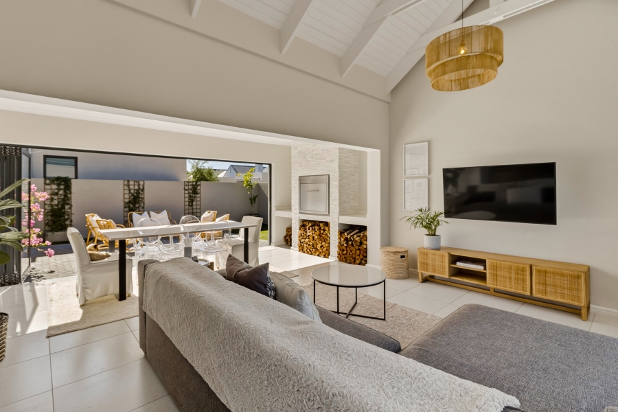 3 Bedroom Property for Sale in Aan de Wijnlanden Western Cape